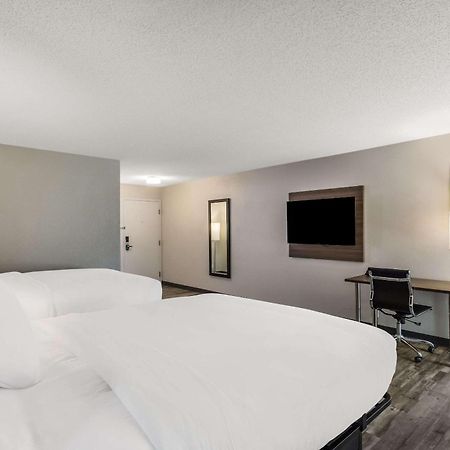 Magnuson Hotel Bourbonnais Extérieur photo