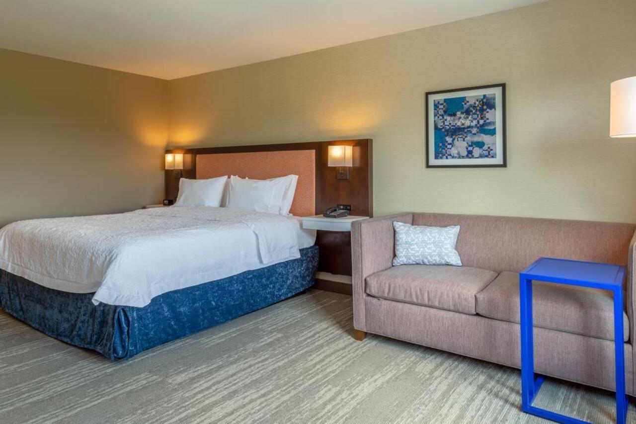 Magnuson Hotel Bourbonnais Extérieur photo