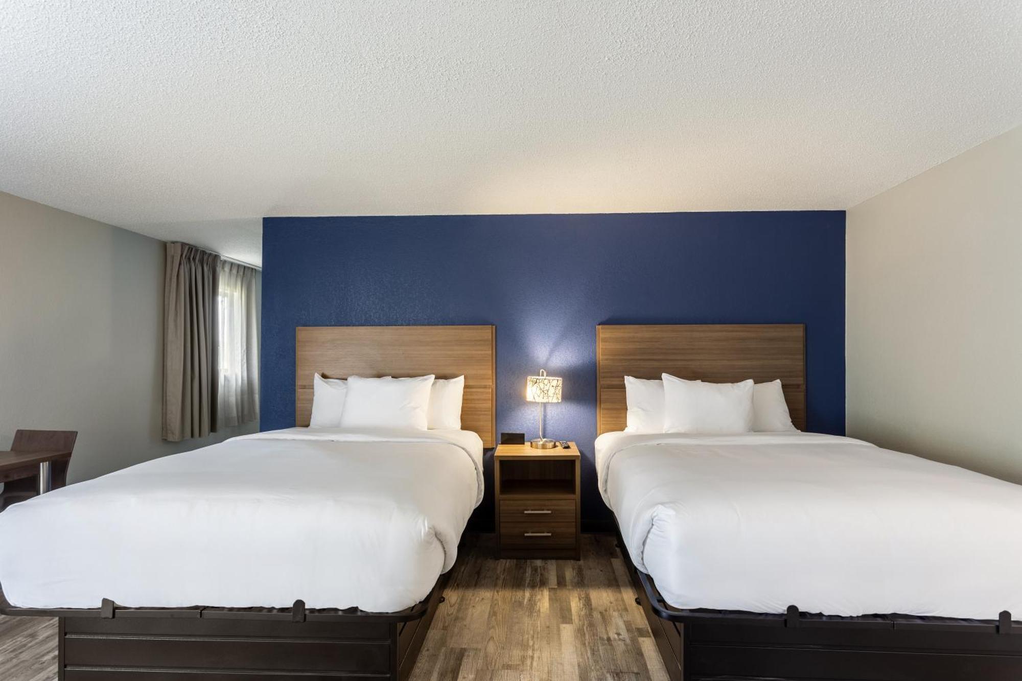 Magnuson Hotel Bourbonnais Extérieur photo